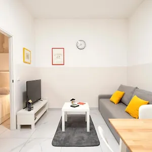  Appartamento Genova Loft, Centre Shopping District